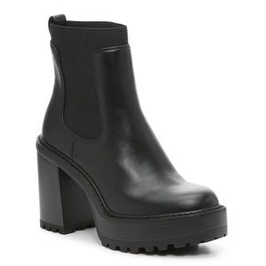 Madden Girl Kraze Boots